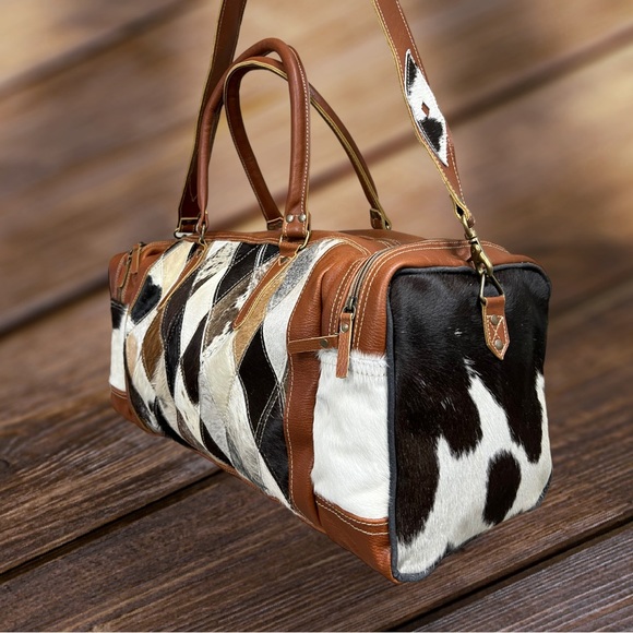 Fabulous Duffel Unisex genuine Cowhide Leather XL travel weekender patched - Picture 11 of 14